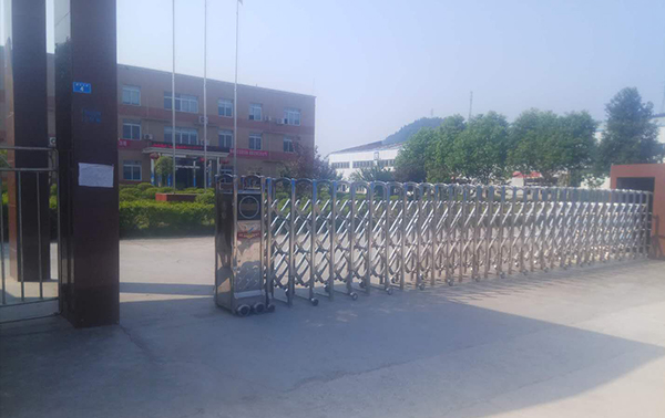 Z6尊龙凯时洗涤装备厂房外围